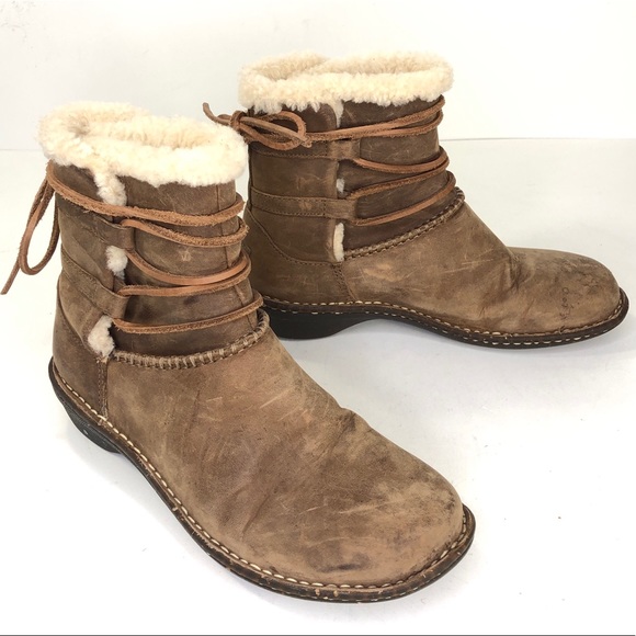 UGG Shoes - Ugg Caspia Brown Leather Shearling Lined Boots